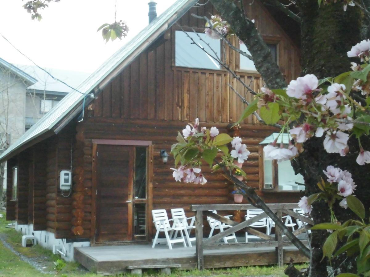 Log Cottage Villa Happo Hakuba Exteriör bild